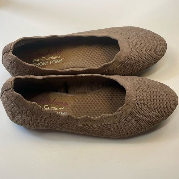 Skechers Air-Cooled Memory Foam Taupe Knit Ballet Flats Woman’s Sz 6.5 - Picture 3 of 7